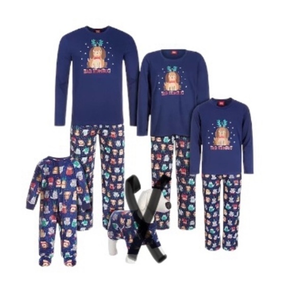 FAMILY PAJAMAS
BMatching Men's Bah Humbug Novelty Family Pajama Set - Picture 4 of 10